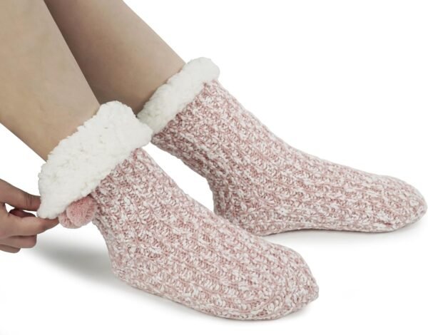 Women Non Slip Winter Thick Slipper Socks with Grippers Warm Fuzzy Socks Christmas Gifts